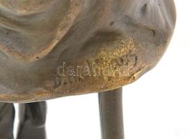 Demétre Chiparus után: Hölgy széken. Jelzett, m: 28 cm