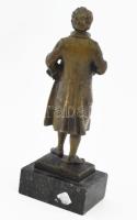 Thus jelzéssel: Goethe. Bronz, talapzaton, m: 12,5 cm