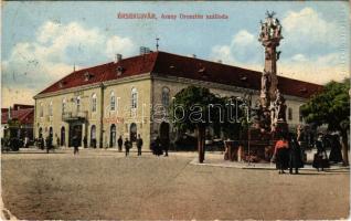 1913 Érsekújvár, Nové Zámky; Arany Oroszlán szálloda, Szentháromság szobor, Kőbányai sörcsarnok, Meder János üzlete / hotel, Holy Trinity statue, beer hall, shops (EK)