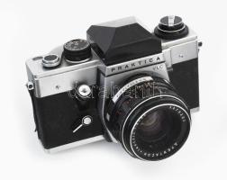 Praktica VLC kamera 2 objektívvel Pentacon electric 1,8/50, 2,8/135 és tartozékokkal: gyűrűkkel, vak...