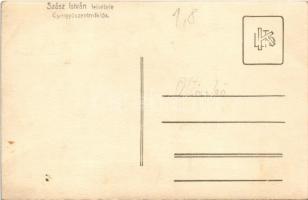 Oltárkő, Piatra Altarulu; kirnduló. Szász István felvétele Gyergyószentmiklós / hiker. photo