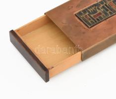 Tóthfalusi László (1916-2002), Képcsarnok Vállalat, cca 1960/70: Kétfiókos doboz. Jelzés nélkül, fa,...