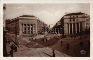 1931 Zagreb, Zágráb; Ulica Rackoga, Burza, Dom inzenjera i arhitekta / Rue Racki, La Bourse, Palais d'Ingénieurs et d'Architectes / street, stock exchange, palace of engineers and architects
