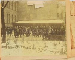 Vegyes papírrégiség tétel: régi okmányok, iratok, fotók, reklámnyomtatványok, bankjegyek, képeslapok...