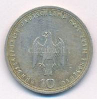 NSZK 1989J 10M Ag "800 éves Hamburg kikötője" T:AU patina 
FRG 1989J 10 Mark Ag "800...