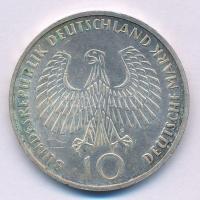 NSZK 1972F 10M Ag "Nyári Olimpiai Játékok München / Olimpiai Láng" T:XF patina
FRG 1972F ...