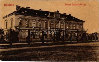1908 Nagyvárad, Oradea; Ferenc József laktanya. Helyfi László kiadása / military barracks (EK)