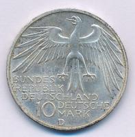 NSZK 1972D 10M Ag "Müncheni Olimpia - Stadion" T:AU,XF patina 
FRG 1972D 10 Mark Ag "...