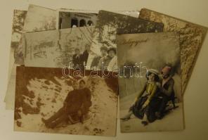 cca 1910 Szánkózás 9 db fotó és fotólap / Sledge-sliding 9 photos and postcards