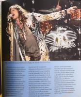 Richard Bienstock: Aerosmith. A bostoni rosszfiúk részletes, illusztrált története. Ford.: Varga Csa...