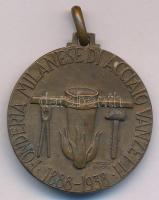 Olaszország 1938. "A milánói Vanzetti Acélöntöde alapításának 50. évfordulója" kétoldalas bronz emlékérem füllel, hátoldalán Mussolini idézettel. Szign.: P. Morbi Ducci. "FONDERIA MILANESE DI ACCIAIO VANZETTI - 1888-1938 / PER IL LAVORO L'ORDINE, LA DISCIPLINA E LA CONCORDIA FRA TVTTE LE FORZE PRODVTTIV DELLA NAZIONE, AVANTI! - MUSSOLINI" (32mm) T:XF Italy 1938. "50th anniversary of the founding of the Vanzetti Steel Foundry in Milan" double-sided bronze commemorative medal with ear, Mussolini's quote on the reverse. Signed: P. Morbi Ducci. "FONDERIA MILANESE DI ACCIAIO VANZETTI - 1888-1938 / PER IL LAVORO L'ORDINE, LA DISCIPLINA E LA CONCORDIA FRA TVTTE LE FORZE PRODVTTIV DELLA NAZIONE, AVANTI! - MUSSOLINI" (32mm) C:XF