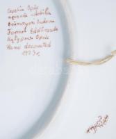 1973, Cepelia Opolska lengyel iparművész falitál. Kézzel festett porcelán, jelzett, d: 32 cm /// 197...