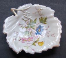 cca 1880 Fischer Ignác (Herendi) porcelán tál levél alakú  / Antique Herend (Fischer I.) chinaware plate 20 cm