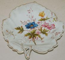 cca 1880 Fischer Ignác (Herendi) porcelán tál levél alakú / Antique Herend (Fischer I.) chinaware plate 20 cm