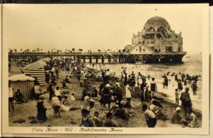 152 db RÉGI olasz és osztrák képeslap: utazási emlékek az 1920-as évekből két kis könyve rendezve, l...