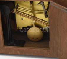 Kieninger negyedütős kandallóóra, kulccsal, 41x20 cm