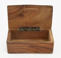 Jerusalem feliratos olajfa doboz, alján J. Zeilingold pecsétjével, 9,5x5,5 cm