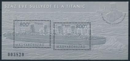 2012 Száz éve süllyedt el a Titanic feketenyomat blokk (5.500)