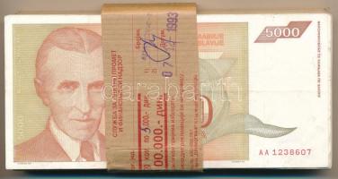 Jugoszlávia 1993. 5000D (100x) eredeti banki kötegelővel T:F Yugoslavia 1993. 5000 Dinara (100x) with original bank currency strap C:F