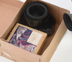 cca 1940 Régi 35mm-es filmvetítő készülék hozzá két tekercs filmmel. Chaplin és a forgóajtó + egy má...