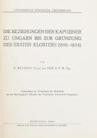 [Frey Jácint (1914-1983)] P. Hyazinth [Frey] aus Mór O. F. M. Cap.: Die Beziehungen der kapuziner zu Ungarn bis zur Gründung des ersten Klosters 1595-1674. A szerző, Frey Jácint (1914-1983) által Vigassy Mihály (1947-2020) katolikus pap részére DEDIKÁLT példány! [Universitas Pontifica Gregoriana.] Bp., 1949, Der Kapuziner in Ungarn, [Kapucinus-ny.], XVI+248 p.+1 t. Német nyelven. Félvászon-kötésben, jó állapotban.