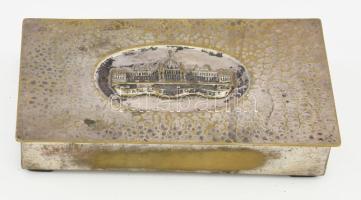 Vegyes tétel: Parlamentes asztali díszdoboz, áttört karlánc, zenész plakett, gombok