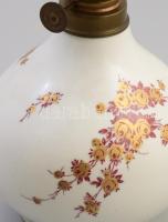 Peroleum lámpa porcelán testtel, üveg búrával, hibátlan. 42 cm