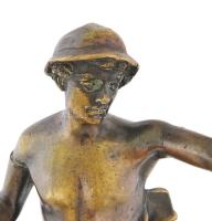 Historizáló férfi bronz szobor, márvány gömb talapzaton, m: 44 cm /// KIZÁRÓLAG SZEMÉLYES ÁTVÉTEL, N...