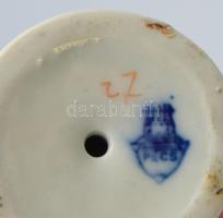 Zsolnay kislány virággal. Jelzett, hibátlan, m: 14 cm