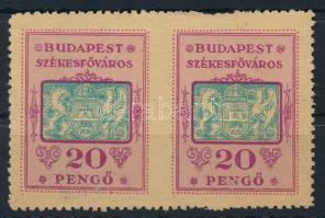 1945 Budapest Székesfőváros 20P forgalmi adó bélyeg, középen fogazatlan pár 10 1/2 fogazással (hiányos fogak, sérült kép / missing perfs., demaged front side)