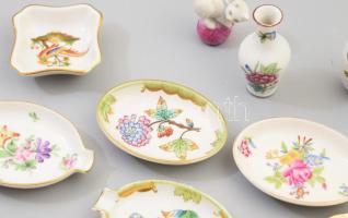 11 db Herendi porcelán kisebb tárgy, nagyrész hibátlan, macska farka letört, + egy Zsolnay tálka. Ké...