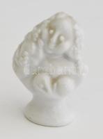 Meisseni kétoldalas mini pajzán büszt, jelzett, hibátlan 5,5 cm