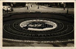 1933 Budapest V. Szabadság téri park részlet, irredenta virágágy (lyuk / pinhole)