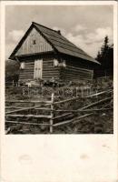 Rahó, Rachov, Rahiv, Rakhiv; Vertopa havasi menedékház. Dr. Peitler Gyula felvétele, a Magyar Turista Egyesület kiadása / tourist house (ragasztónyom / glue marks)