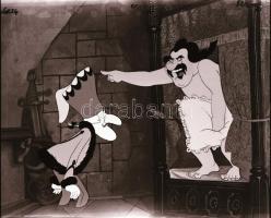 1976 A Ludas Matyi c. rajzfilm rendező Dargay Attila, Rajz: Jankovics Marcell, kb 50 db fotó pozitív...