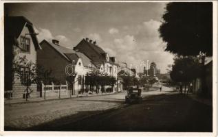 1936 Párkány, Parkan, Stúrovo; utca, automobil, esztergomi bazilika / street view, automobile, basilica in Esztergom