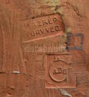 Gádor István (Kóka, 1891 - Budapest, 1984): Hamuzó. Jelzett, sérült, ragasztott, 12x11 cm