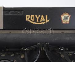 cca 1930, Royal írógép, magyar billentyűzettel, Vass János Irodagép üzeme címkéjével, jó állapotban ...