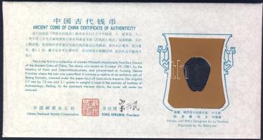 Kína ie.11-16. sz. A Shang dinasztia kagyló alakú bronzpénzének replikátja érmés, bélyeges elsőnapi ...