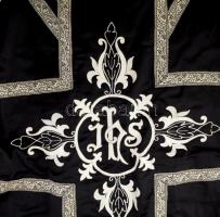 Miseruha, cca 1950, Benziger Brothers Makers, gazdagon hímzett, némi sérüléssel