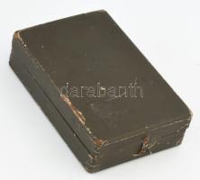 Antik voltmérő, dobozában