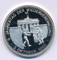 Németország 1995 "5. Jahrestag der Wiedervereinigung - 3. Oktober 1995. / Deutschland" jelöletlen Ag emlékérem kapszulában (14,89g) T:PP Germany 1995. "5. Jahrestag der Wiedervereinigung - 3. Oktober 1995. / Deutschland" unmarked Ag commemorative medallion in capsule (14,89g) C:PP