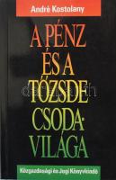 Kostolany, André: A pénz és a tőzsde csodavilága. Bp., 1990, Közgazdasági és Jogi Könyvkiadó. Kiadói papírkötés, első kötéstáblán törésnyom, egyébként jó állapotban.