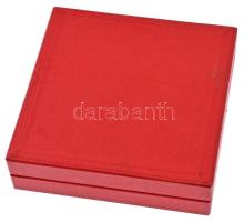 1985. "50 éves a Gyulai Tejporgyár Dehydró 1935. - Anhydró 1985." egyoldalas bronz emlékpl...