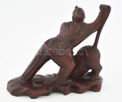 Keletei fa faragás, m: 15 cm