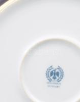 Hollóházi Jurcsák László által tervezett mintával díszített porcelán bonbonier, matricás, jelzett, a...