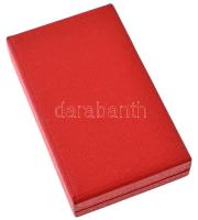 1954. "Munka Érdemérem" zománcozott bronz kitüntetés mellszalagon, szalagsávon miniatűrrel...