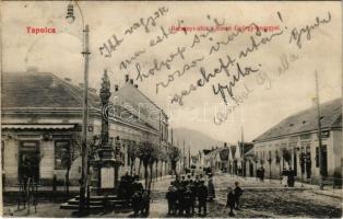 1910 Tapolca, Bacsányi utca, Szent György hegy, Szentháromság szobor, étterem és kávéház, üzletek. Popper Gyula kiadása (EK)