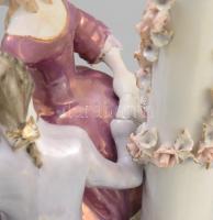 Rokokó pár nagy méretű porcelán figurális gyertyatartó. Kézzel festett, jelzés nélkül, hibátlan 31 c...