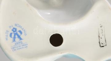 APRO legyezős lány. Kézzel festett, jelzett, kis kopással. 16 cm